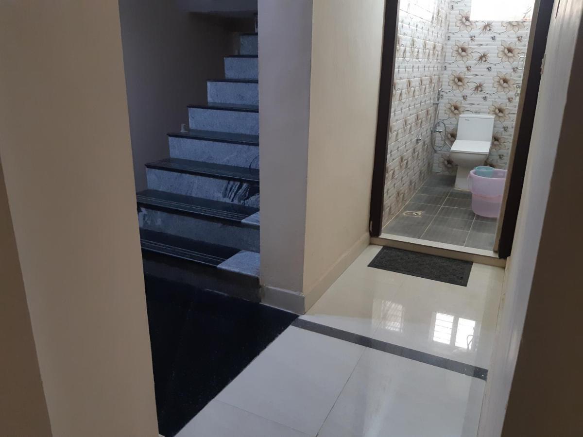 Cnr Residency Hotel Madanapalle Exterior photo